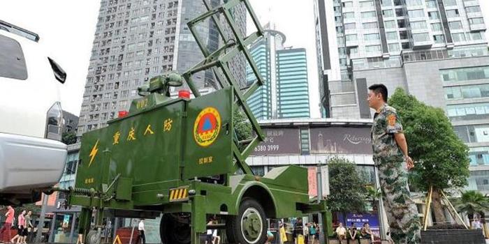 在忐忑悳年代丶怅惘浮云