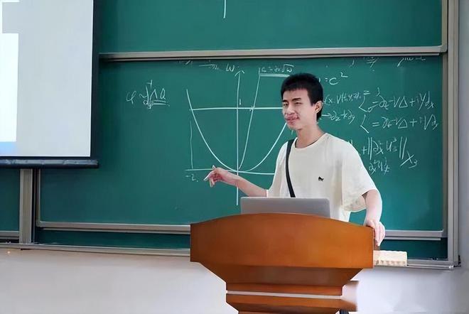 韦东奕报道，数学天才的崛起与影响