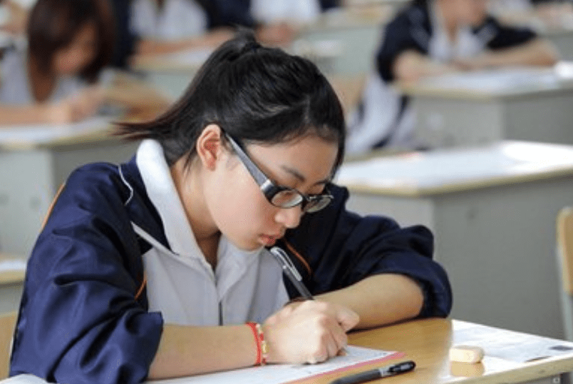 高考一学生作弊事件，反思与启示
